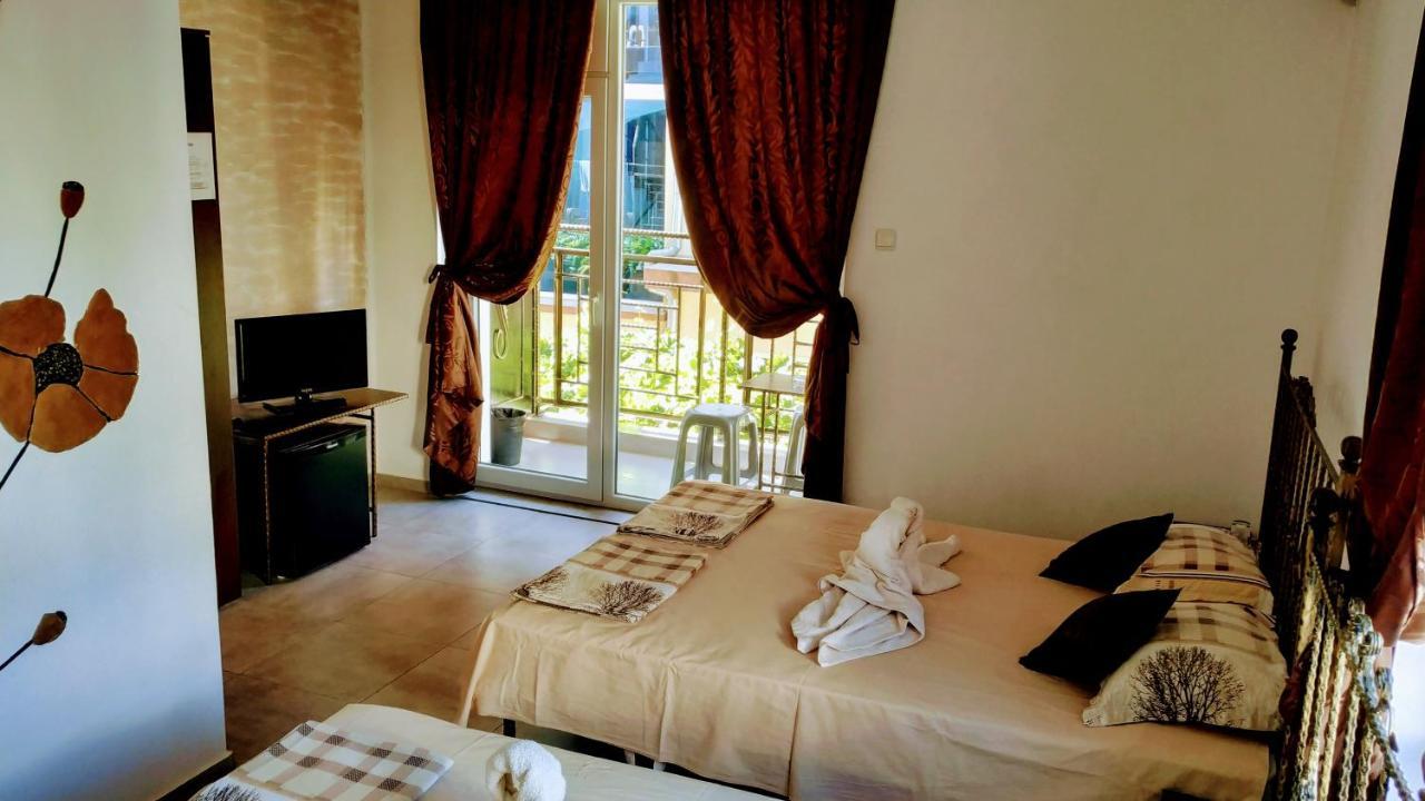 Dracena Guesthouse Ravda ภายนอก รูปภาพ