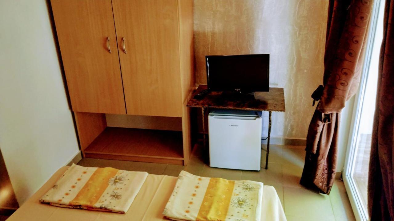 Dracena Guesthouse Ravda ภายนอก รูปภาพ