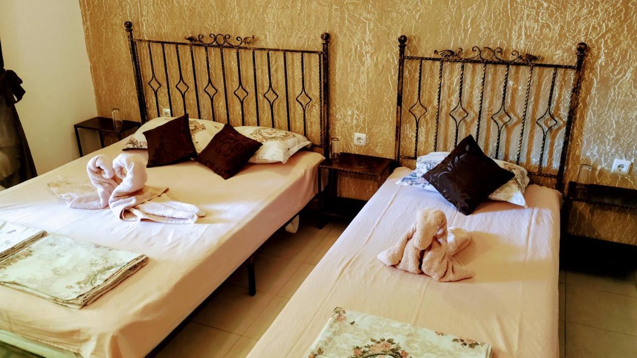 Dracena Guesthouse Ravda ภายนอก รูปภาพ