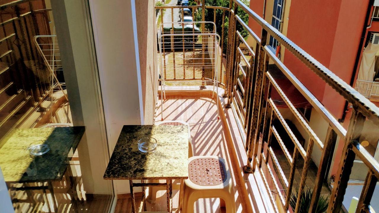 Dracena Guesthouse Ravda ภายนอก รูปภาพ