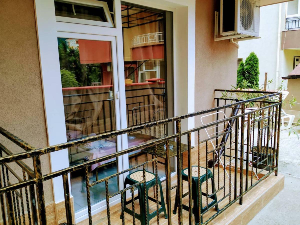 Dracena Guesthouse Ravda ภายนอก รูปภาพ
